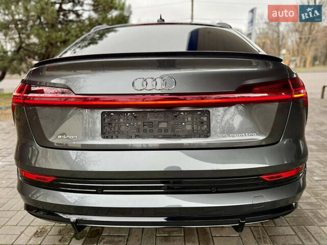 Сірий Ауді E-Tron, об'ємом двигуна 0 л та пробігом 39 тис. км за 46500 $, фото 10 на Automoto.ua