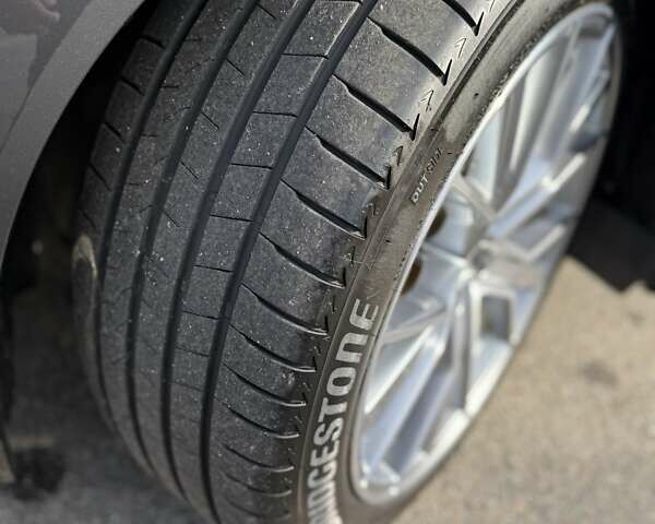 Серый Ауди E-Tron, объемом двигателя 0 л и пробегом 31 тыс. км за 40500 $, фото 15 на Automoto.ua