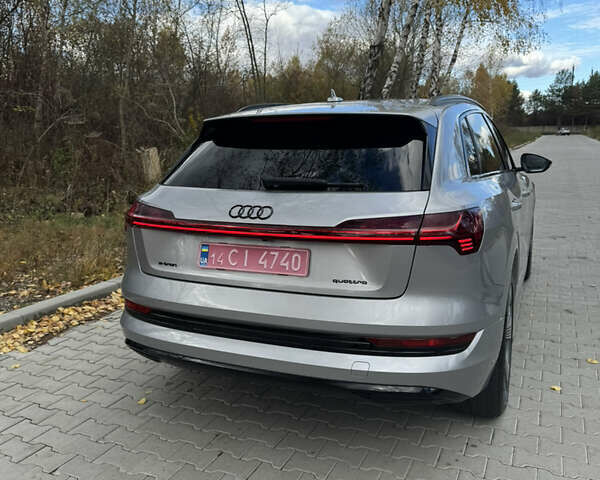 Серый Ауди E-Tron, объемом двигателя 0 л и пробегом 145 тыс. км за 29500 $, фото 45 на Automoto.ua