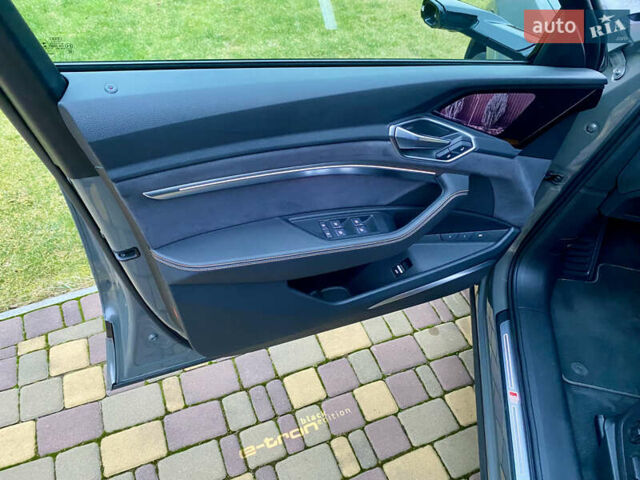 Сірий Ауді E-Tron, об'ємом двигуна 0 л та пробігом 43 тис. км за 45500 $, фото 17 на Automoto.ua