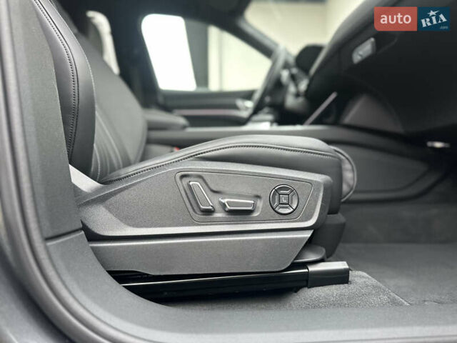 Сірий Ауді E-Tron, об'ємом двигуна 0 л та пробігом 48 тис. км за 49999 $, фото 91 на Automoto.ua