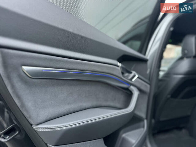 Серый Ауди E-Tron, объемом двигателя 0 л и пробегом 48 тыс. км за 49999 $, фото 74 на Automoto.ua