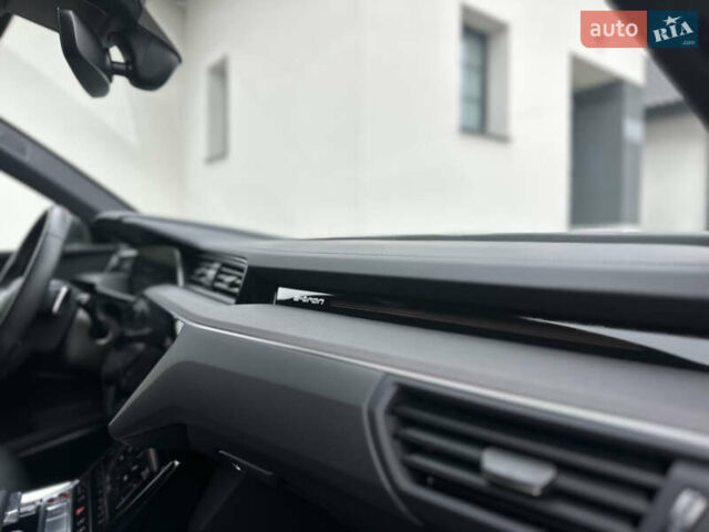 Сірий Ауді E-Tron, об'ємом двигуна 0 л та пробігом 48 тис. км за 49999 $, фото 95 на Automoto.ua