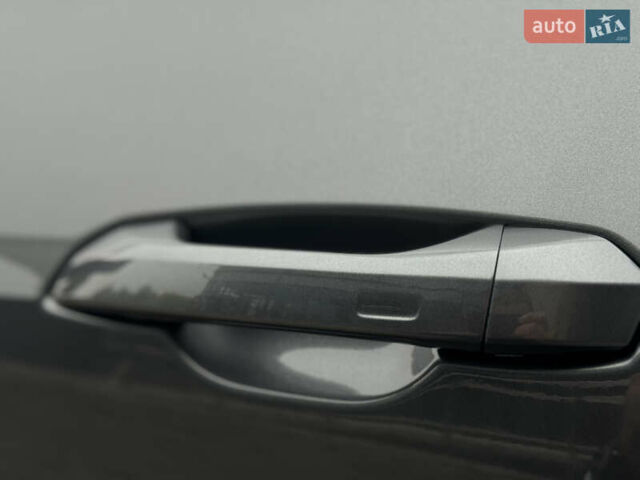 Серый Ауди E-Tron, объемом двигателя 0 л и пробегом 59 тыс. км за 44999 $, фото 15 на Automoto.ua