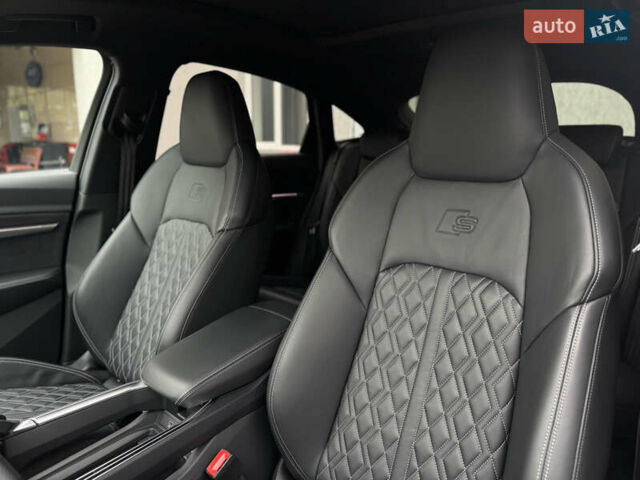 Серый Ауди E-Tron, объемом двигателя 0 л и пробегом 59 тыс. км за 44999 $, фото 20 на Automoto.ua