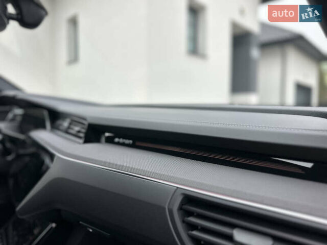 Сірий Ауді E-Tron, об'ємом двигуна 0 л та пробігом 22 тис. км за 49999 $, фото 95 на Automoto.ua