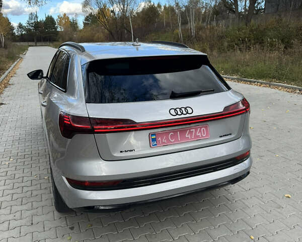 Серый Ауди E-Tron, объемом двигателя 0 л и пробегом 145 тыс. км за 29500 $, фото 44 на Automoto.ua