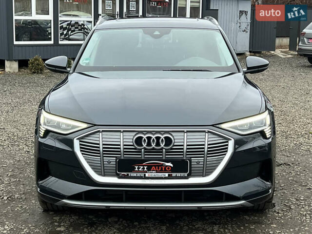 Серый Ауди E-Tron, объемом двигателя 0 л и пробегом 32 тыс. км за 41367 $, фото 2 на Automoto.ua