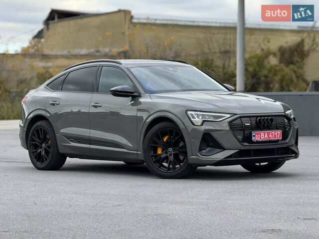 Ауди E-Tron 2022 в Виннице на Automoto.ua Серый Ауди E-Tron, объемом двигателя 0 л и пробегом 150 тыс. км за 39207 $, фото 1 на Automoto.ua