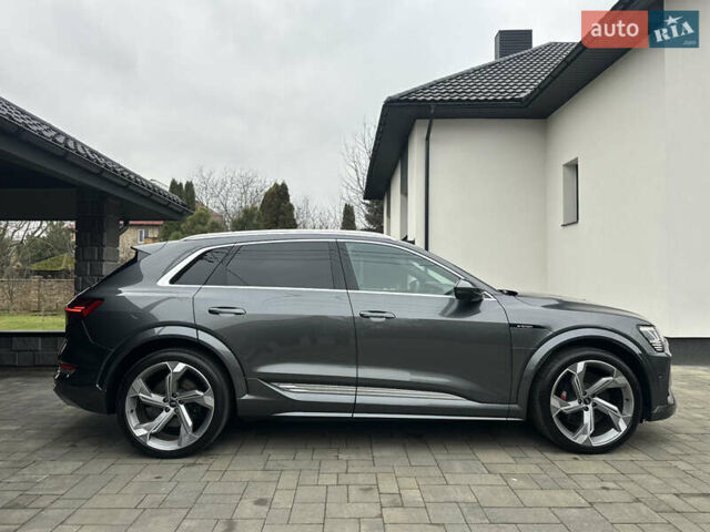 Сірий Ауді E-Tron, об'ємом двигуна 0 л та пробігом 48 тис. км за 49999 $, фото 3 на Automoto.ua