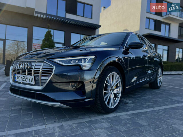 Серый Ауди E-Tron, объемом двигателя 0 л и пробегом 18 тыс. км за 42500 $, фото 3 на Automoto.ua