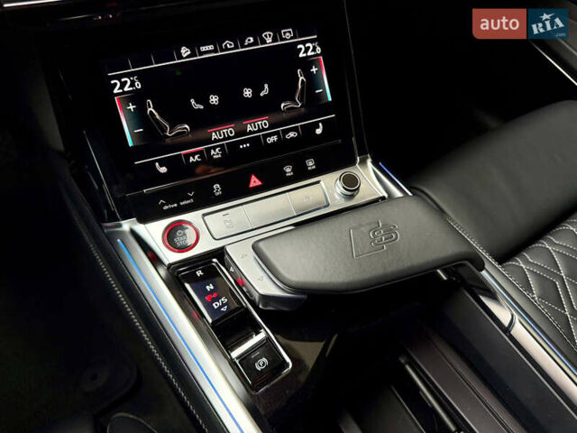 Серый Ауди E-Tron, объемом двигателя 0 л и пробегом 37 тыс. км за 49500 $, фото 87 на Automoto.ua