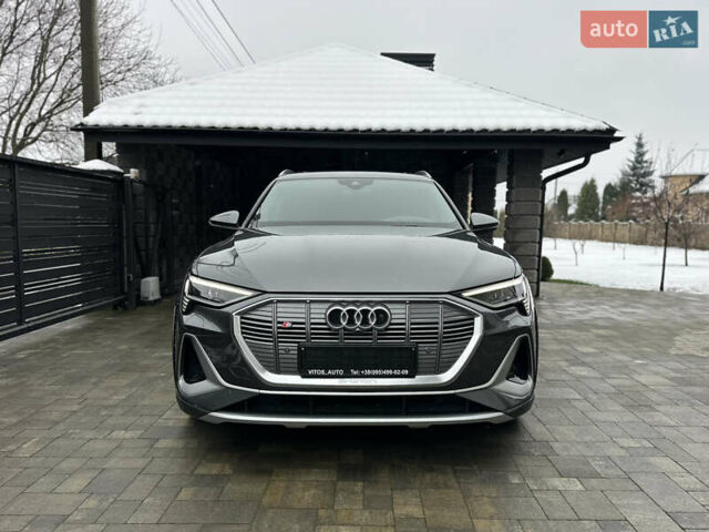 Серый Ауди E-Tron, объемом двигателя 0 л и пробегом 48 тыс. км за 49999 $, фото 13 на Automoto.ua