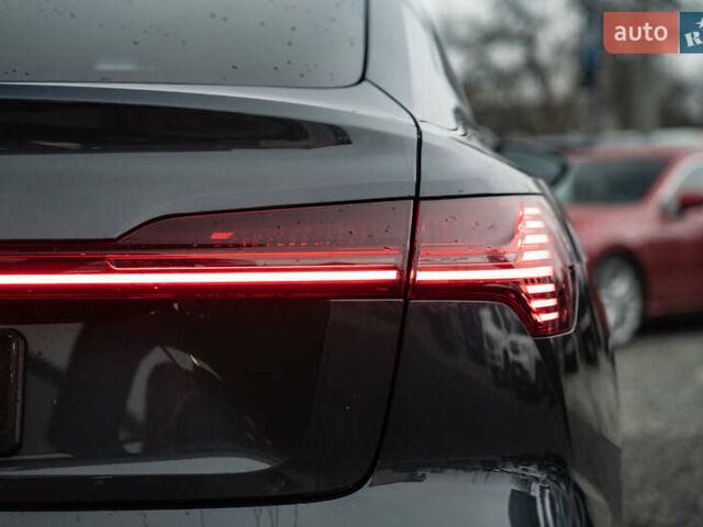 Сірий Ауді E-Tron, об'ємом двигуна 0 л та пробігом 64 тис. км за 37900 $, фото 7 на Automoto.ua