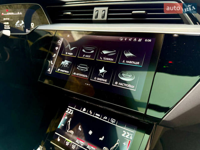 Серый Ауди E-Tron, объемом двигателя 0 л и пробегом 31 тыс. км за 46500 $, фото 56 на Automoto.ua