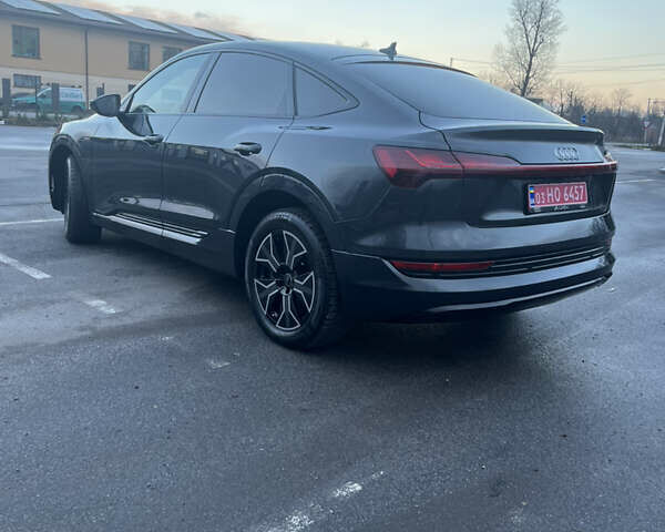 Серый Ауди E-Tron, объемом двигателя 0 л и пробегом 197 тыс. км за 23900 $, фото 6 на Automoto.ua