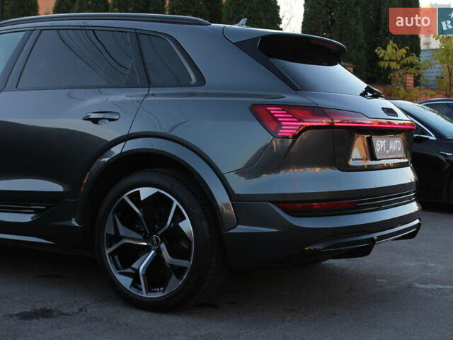 Сірий Ауді E-Tron, об'ємом двигуна 0 л та пробігом 28 тис. км за 47700 $, фото 13 на Automoto.ua