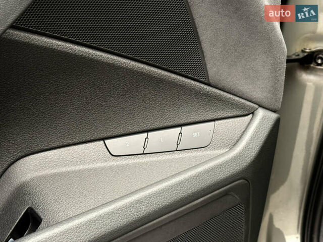 Серый Ауди E-Tron, объемом двигателя 0 л и пробегом 104 тыс. км за 39820 $, фото 31 на Automoto.ua