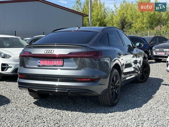 Серый Ауди E-Tron, объемом двигателя 0 л и пробегом 70 тыс. км за 39650 $, фото 11 на Automoto.ua