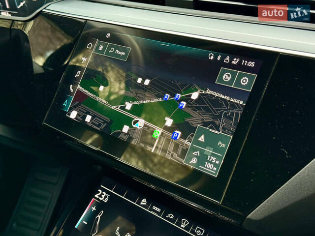 Сірий Ауді E-Tron, об'ємом двигуна 0 л та пробігом 39 тис. км за 46500 $, фото 53 на Automoto.ua