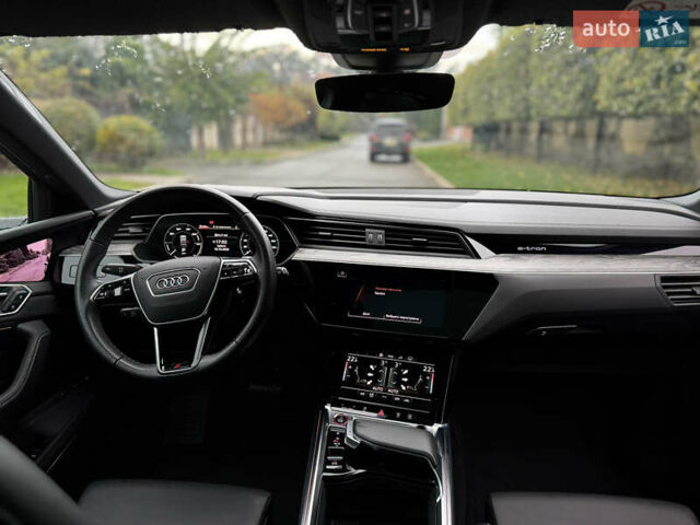 Серый Ауди E-Tron, объемом двигателя 0 л и пробегом 27 тыс. км за 48800 $, фото 15 на Automoto.ua