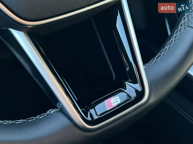 Серый Ауди E-Tron, объемом двигателя 0 л и пробегом 42 тыс. км за 47848 $, фото 52 на Automoto.ua