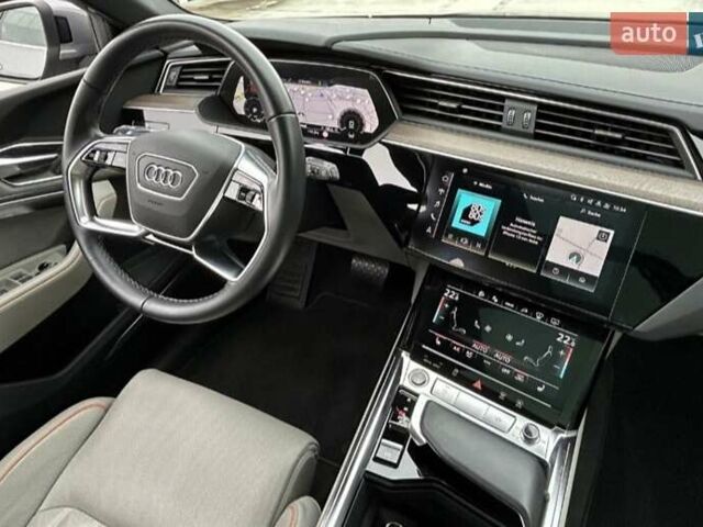 Серый Ауди E-Tron, объемом двигателя 0 л и пробегом 43 тыс. км за 48900 $, фото 11 на Automoto.ua