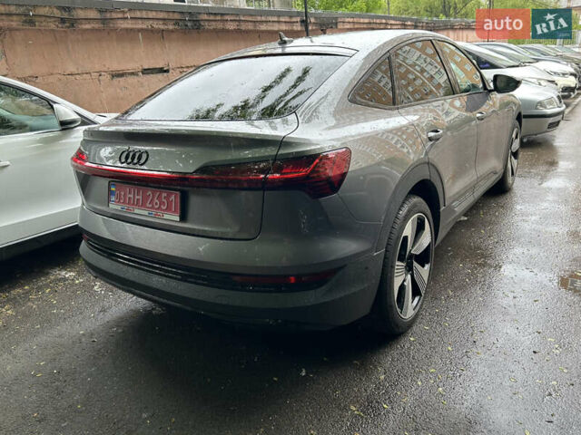 Серый Ауди E-Tron, объемом двигателя 0 л и пробегом 44 тыс. км за 38700 $, фото 6 на Automoto.ua