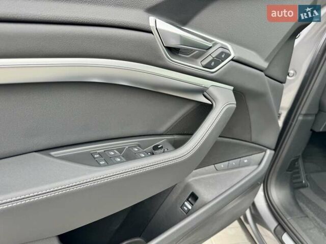 Ауди E-Tron 2022 в Хмельницком на Automoto.ua Серый Ауди E-Tron, объемом двигателя 0 л и пробегом 82 тыс. км за 39999 $, фото 15 на Automoto.ua