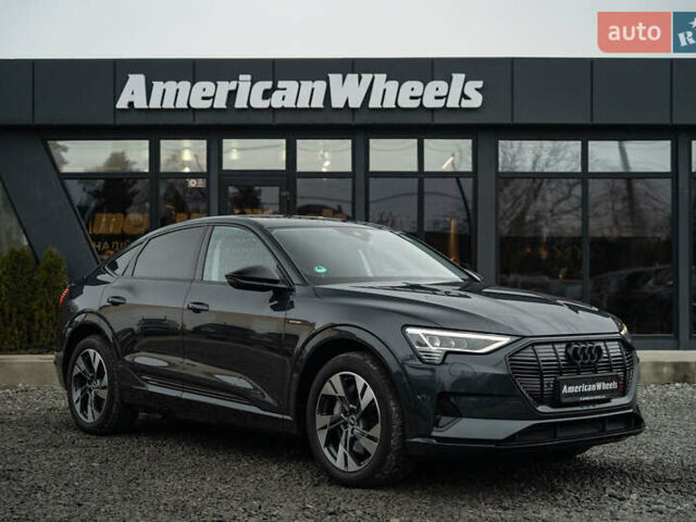 Сірий Ауді E-Tron, об'ємом двигуна 0 л та пробігом 64 тис. км за 37900 $, фото 2 на Automoto.ua