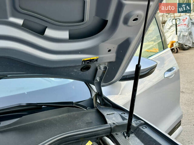 Серый Ауди E-Tron, объемом двигателя 0 л и пробегом 32 тыс. км за 35000 $, фото 31 на Automoto.ua