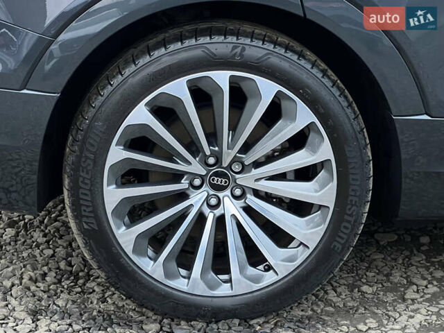 Серый Ауди E-Tron, объемом двигателя 0 л и пробегом 32 тыс. км за 41367 $, фото 21 на Automoto.ua