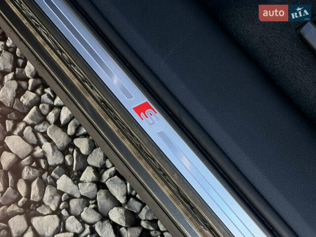 Серый Ауди E-Tron, объемом двигателя 0 л и пробегом 43 тыс. км за 47488 $, фото 67 на Automoto.ua