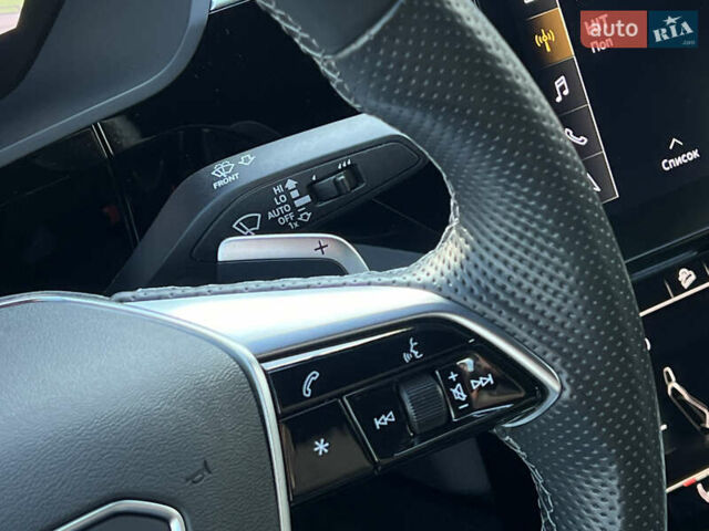 Серый Ауди E-Tron, объемом двигателя 0 л и пробегом 43 тыс. км за 47488 $, фото 56 на Automoto.ua