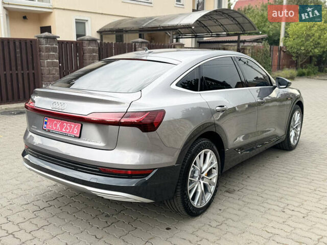 Серый Ауди E-Tron, объемом двигателя 0 л и пробегом 17 тыс. км за 38200 $, фото 4 на Automoto.ua