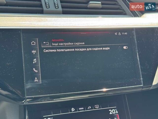 Сірий Ауді E-Tron, об'ємом двигуна 0 л та пробігом 44 тис. км за 60500 $, фото 47 на Automoto.ua