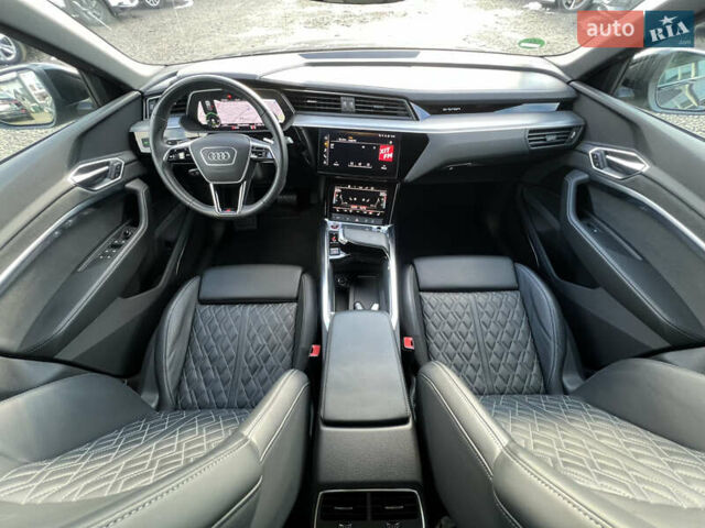 Серый Ауди E-Tron, объемом двигателя 0 л и пробегом 43 тыс. км за 47488 $, фото 51 на Automoto.ua