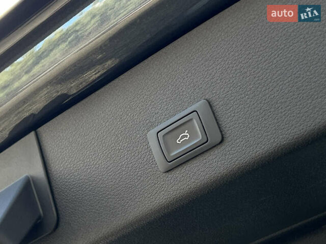 Серый Ауди E-Tron, объемом двигателя 0 л и пробегом 43 тыс. км за 47488 $, фото 39 на Automoto.ua