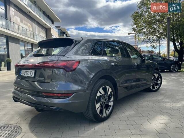 Серый Ауди E-Tron, объемом двигателя 0 л и пробегом 35 тыс. км за 45000 $, фото 3 на Automoto.ua