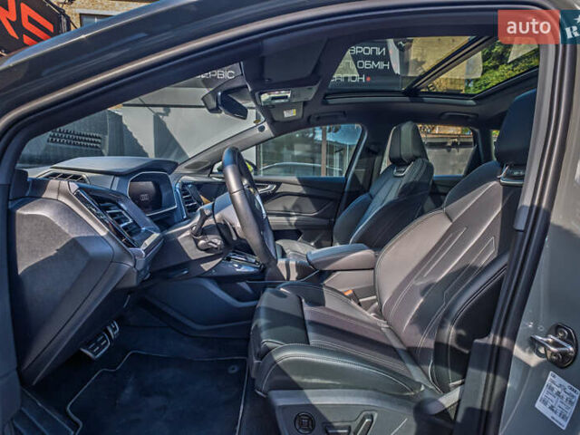Ауди E-Tron 2023 в Киеве на Automoto.ua Серый Ауди E-Tron, объемом двигателя 0 л и пробегом 11 тыс. км за 28500 $, фото 32 на Automoto.ua