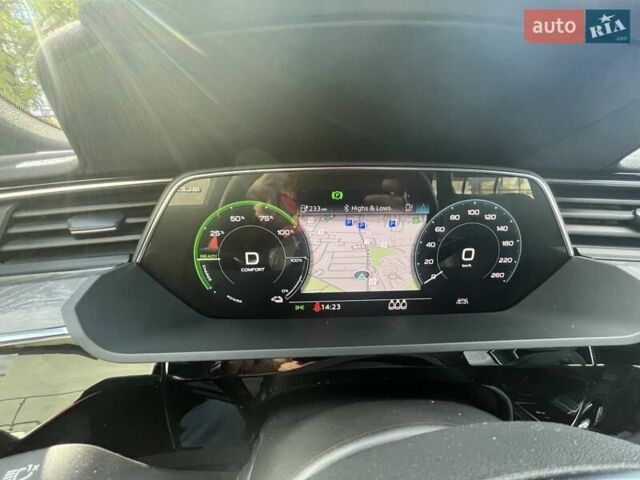 Серый Ауди E-Tron, объемом двигателя 0 л и пробегом 35 тыс. км за 45000 $, фото 20 на Automoto.ua
