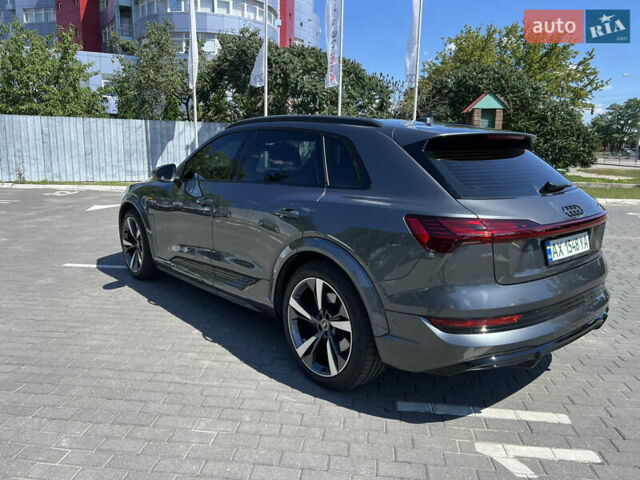 Серый Ауди E-Tron, объемом двигателя 0 л и пробегом 8 тыс. км за 68000 $, фото 24 на Automoto.ua