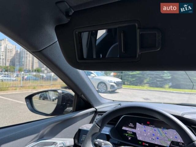 Сірий Ауді E-Tron, об'ємом двигуна 0 л та пробігом 44 тис. км за 60500 $, фото 55 на Automoto.ua