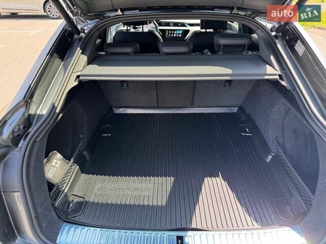 Сірий Ауді E-Tron, об'ємом двигуна 0 л та пробігом 44 тис. км за 60500 $, фото 13 на Automoto.ua