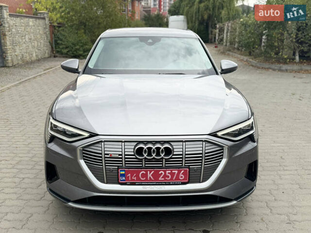 Серый Ауди E-Tron, объемом двигателя 0 л и пробегом 17 тыс. км за 38200 $, фото 19 на Automoto.ua