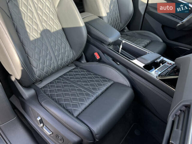 Серый Ауди E-Tron, объемом двигателя 0 л и пробегом 43 тыс. км за 47488 $, фото 46 на Automoto.ua