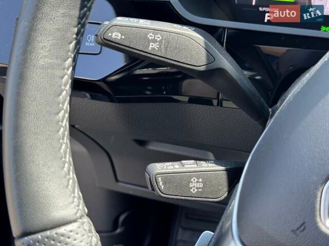 Сірий Ауді E-Tron, об'ємом двигуна 0 л та пробігом 44 тис. км за 60500 $, фото 33 на Automoto.ua