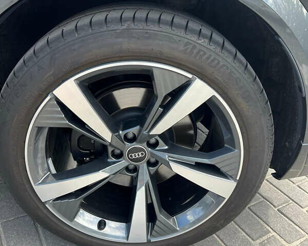 Серый Ауди E-Tron, объемом двигателя 0 л и пробегом 8 тыс. км за 68000 $, фото 34 на Automoto.ua