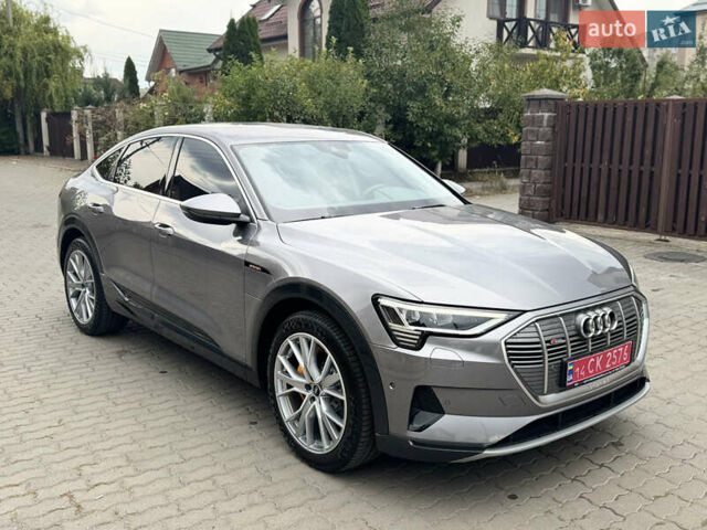 Серый Ауди E-Tron, объемом двигателя 0 л и пробегом 17 тыс. км за 38200 $, фото 20 на Automoto.ua