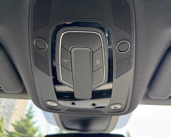 Сірий Ауді E-Tron, об'ємом двигуна 0 л та пробігом 44 тис. км за 60500 $, фото 56 на Automoto.ua